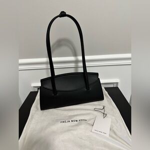 Freja New York Caroline Purse – Black